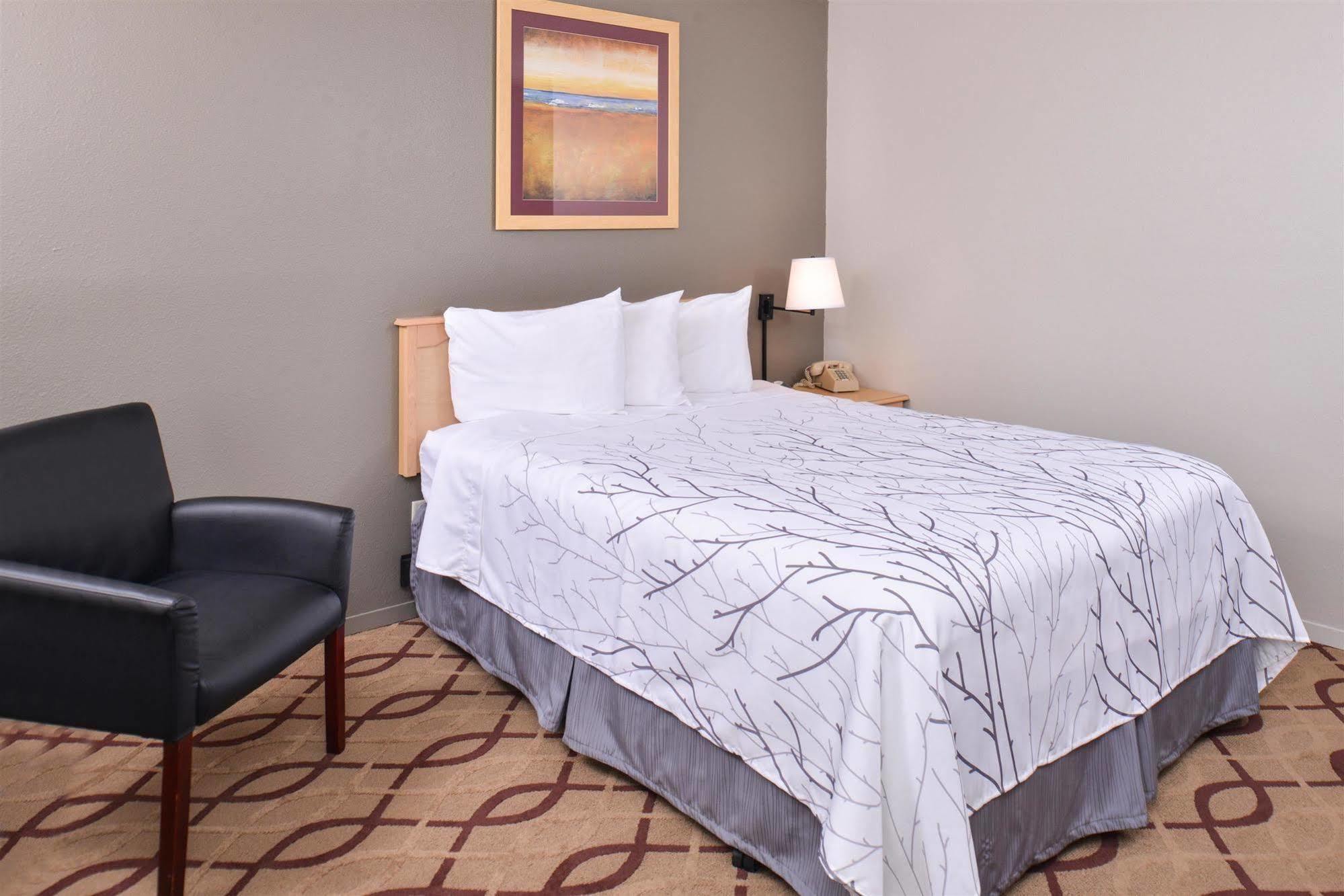 Cottonwood Inn And Conference Center South Sioux City エクステリア 写真